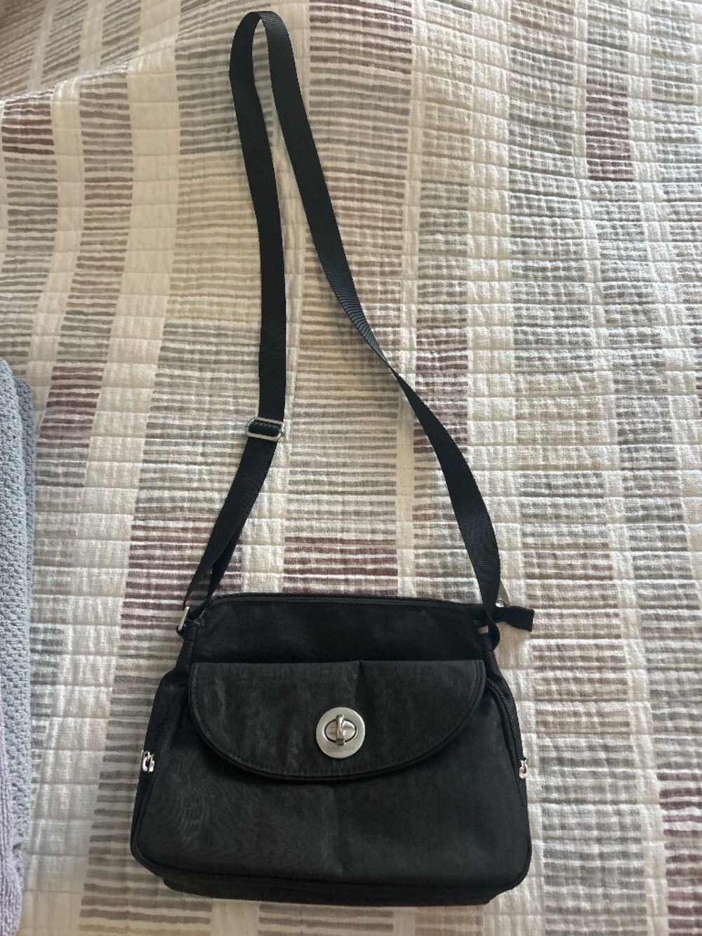 Baggalini crossbody